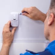 Comment installer une alarme maison sans fil ?